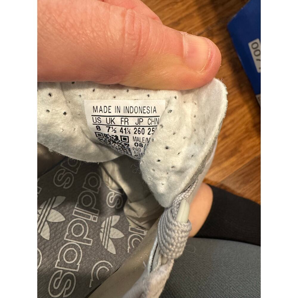 Adidas Retropy E5 Gray/White Men’s Size 8 New w/ Box (Damaged Box) - Picture 7 of 7